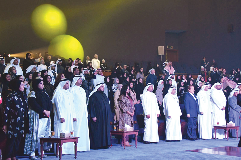 u062cu0627u0646u0628 u0645u0646 u0627u0644u062du0636u0648u0631