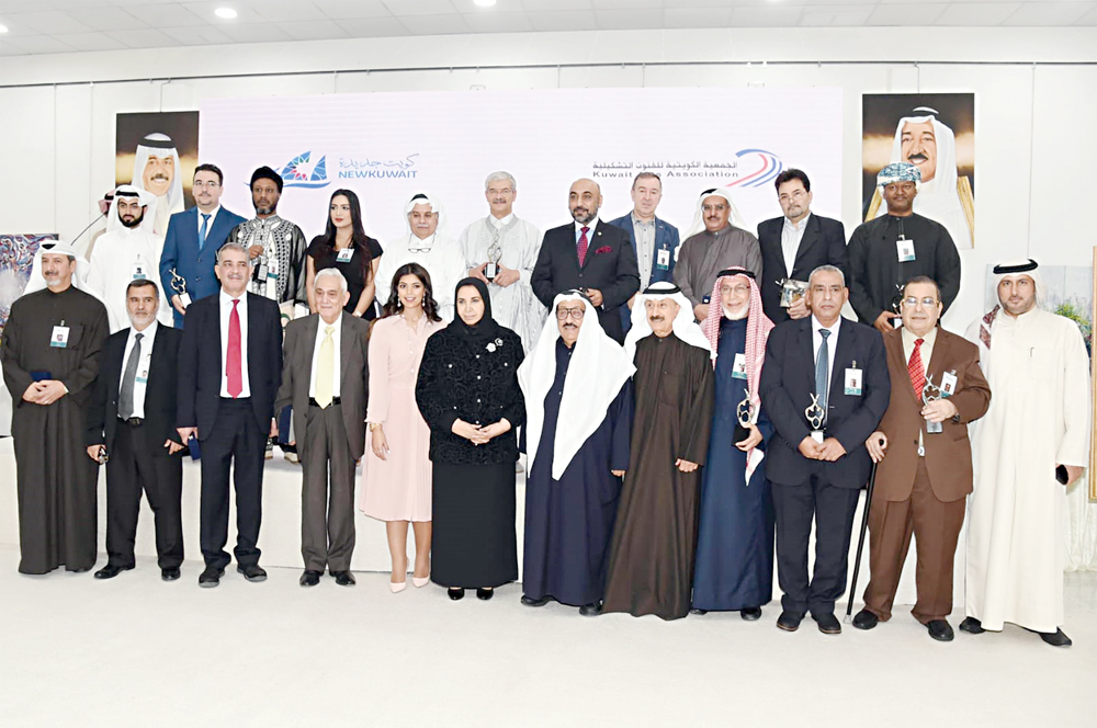 u0633u0639u0627u062f u0627u0644u0635u0628u0627u062d u0645u0639 u0627u0644u062eu0637u0627u0637u064au0646 u0627u0644u0643u0628u0627u0631