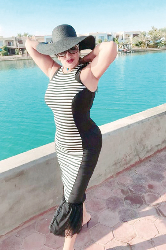  u0641u064au0641u064a u0639u0628u062fu0647 u0639u0627u062fu062a u0631u0634u064au0642u0629