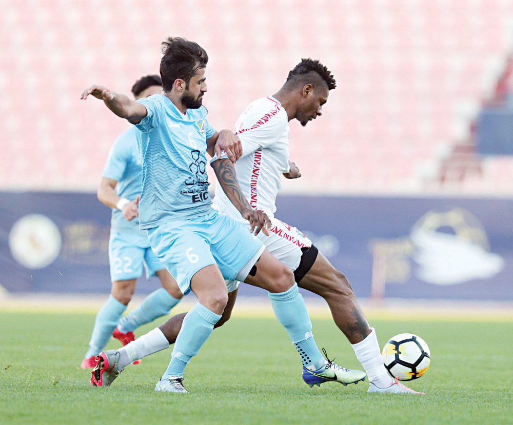 u0645u062fu0627u0641u0639 u0627u0644u0633u0627u0644u0645u064au0629 u0623u062du0645u062f u0639u0628u062fu0627u0644u063au0641u0648u0631 u0641u064a u0645u0647u0645u0629 u0635u0639u0628u0629 u0623u0645u0627u0645 u0645u0647u0627u062cu0645 u00abu0627u0644u0643u0648u064au062au00bb u062cu0645u0639u0629 u0633u0639u064au062f  t    (u0627u0644u0623u0632u0631u0642 u062fu0648u062a u0643u0648u0645) 