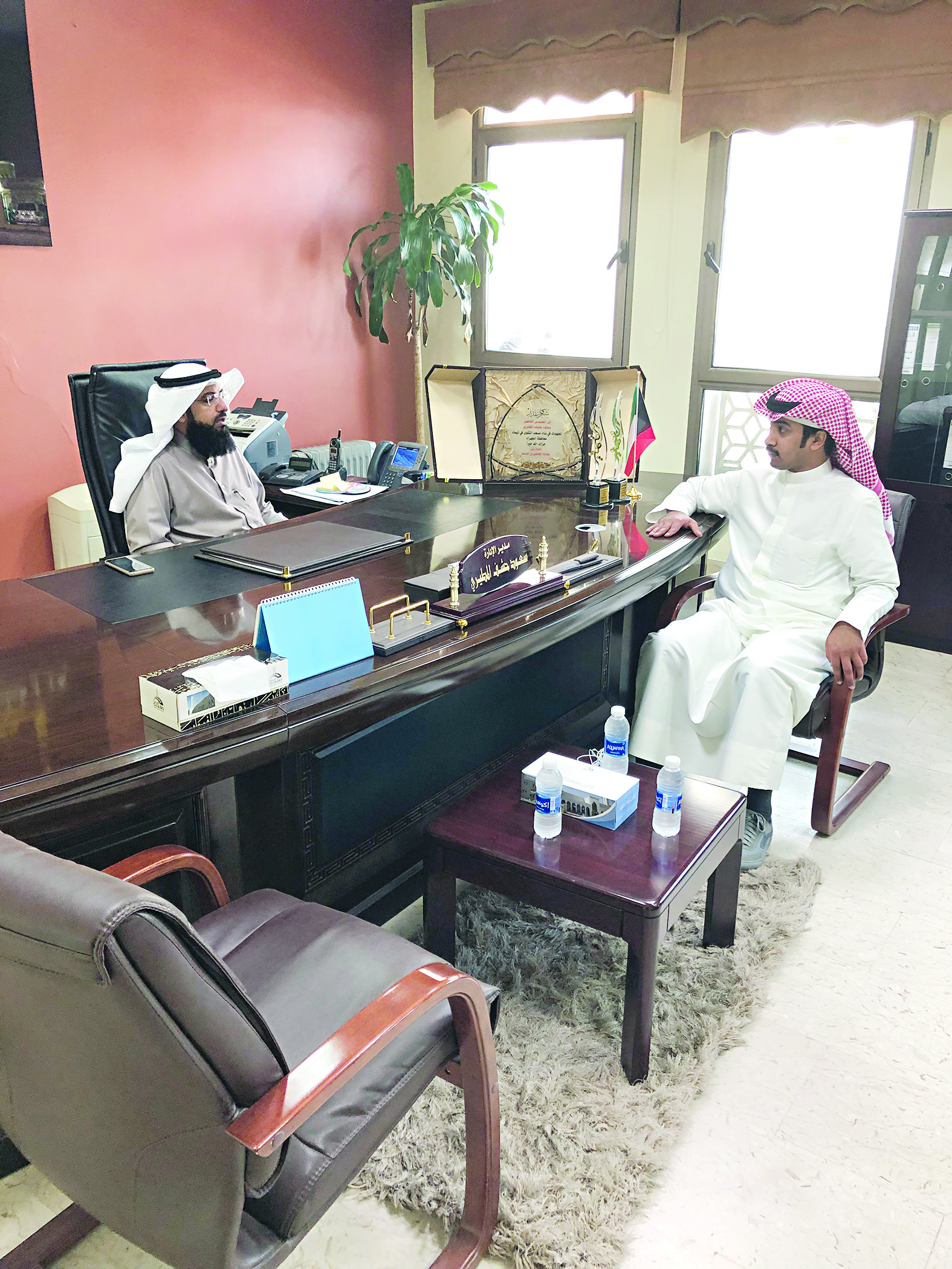 المطيري متحدثاً للزميل ناصر المحيسن