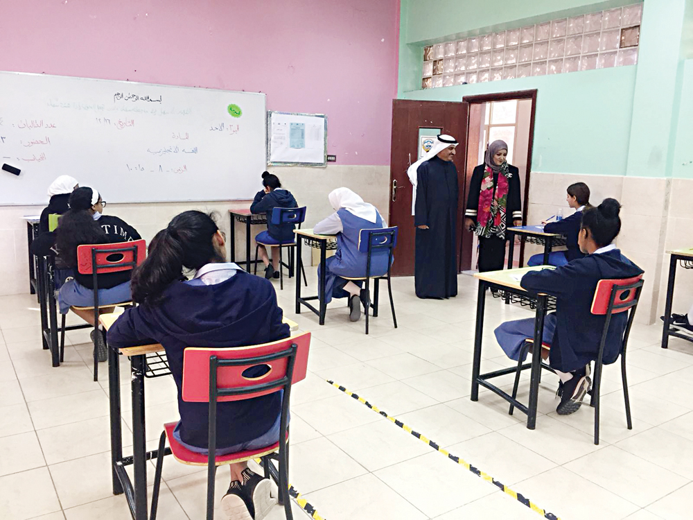 u0627u0644u0648u0643u064au0644 u0633u0639u0648u062f u0627u0644u062du0631u0628u064a u0641u064a u0625u062du062fu0649 u0645u062fu0627u0631u0633 u0627u0644u0639u0627u0635u0645u0629