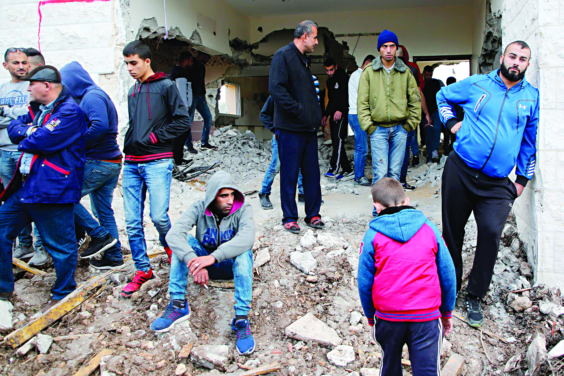 u0641u0644u0633u0637u064au0646u064au0648u0646 u064au062au0641u0642u062fu0648u0646 u0645u0646u0632u0644 u0646u0639u0627u0644u0648u0629 u0641u064a u0637u0648u0644u0643u0631u0645 u0628u0639u062f u0623u0646 u0647u062fu0645u062au0647 u0642u0648u0627u062a u0625u0633u0631u0627u0626u064au0644u064au0629t (u0623 u0641 u0628) 