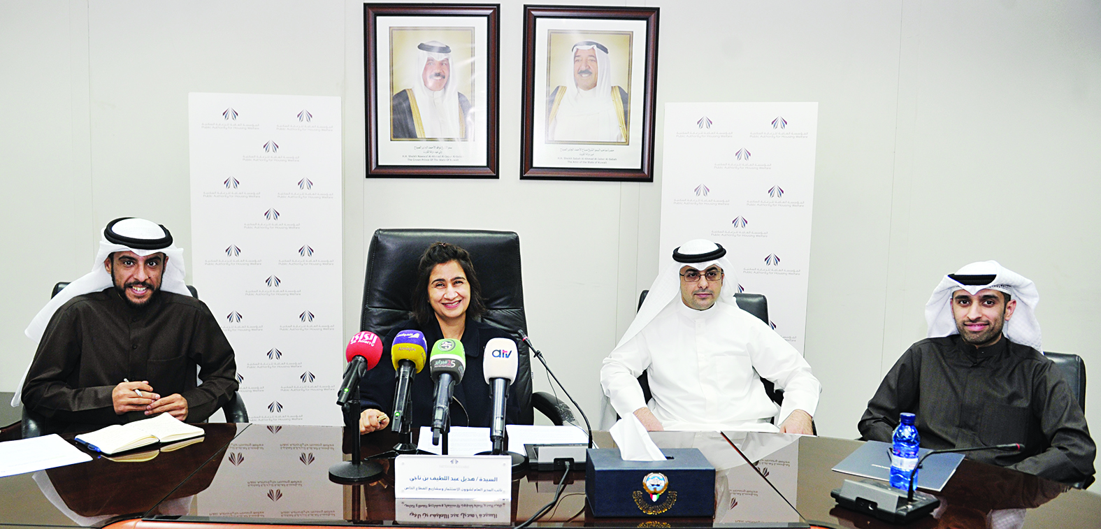 u0628u0646 u0646u0627u062cu064a u062au062au062du062fu062b u0641u064a u0627u0644u0645u0624u062au0645u0631 u0627u0644u0635u062du0627u0641u064a t(u062au0635u0648u064au0631 u0633u0639u062f u0647u0646u062fu0627u0648u064a)