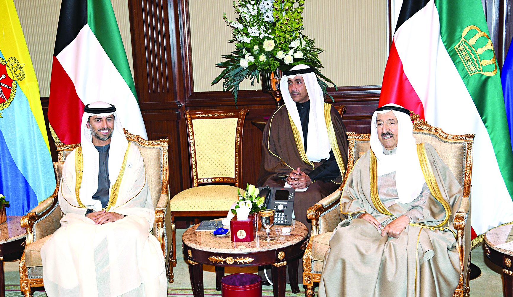 سمو الأمير ورئيس المؤتمر وزير الطاقة الإماراتي سهيل المزروعي