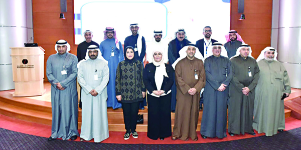 u0627u0644u0643u0646u062fu0631u064a u0648u0627u0644u0635u0628u0627u062d u0648u0627u0644u0645u0634u0627u0631u0643u0648u0646 u0641u064a u0627u0644u0648u0631u0634u0629