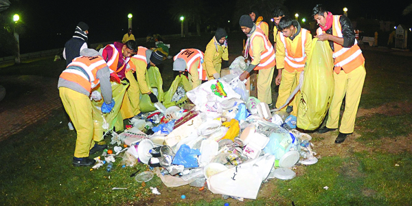 u0630u0648u0648 u0627u0644u0633u062au0631u0627u062a u0627u0644u0635u0641u0631u0627u0621 u064au062cu0645u0639u0648u0646 u0623u0643u0648u0627u0645 u0627u0644u0642u0645u0627u0645u0629 