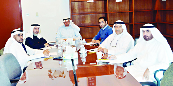 u0639u0644u0645u0627u0621 u0627u0644u062cu063au0631u0627u0641u064au0627 u0627u0644u0643u0648u064au062au064au0648u0646 u062eu0644u0627u0644 u062du062fu064au062bu0647u0645 u0644u0640 u00abu0627u0644u0631u0627u064au00bb 