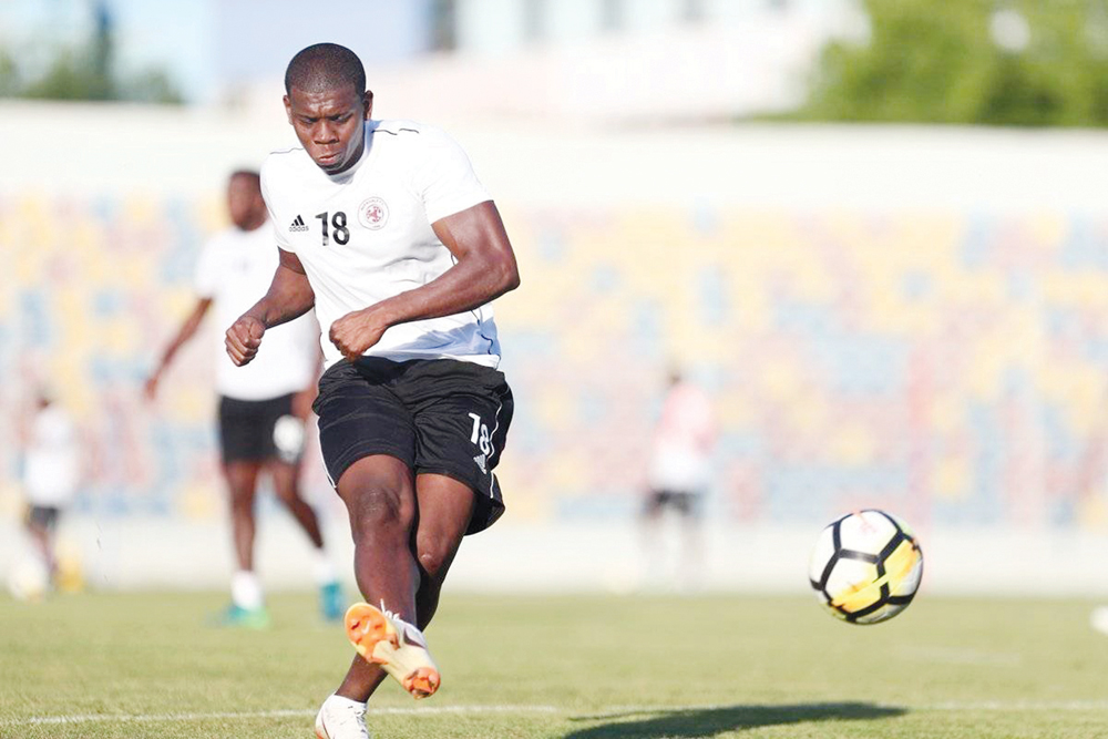 u0643u0627u0644u062fu064au0631u0648u0646 u062du0627u0626u0631 u0628u064au0646 3 u0623u0646u062fu064au0629