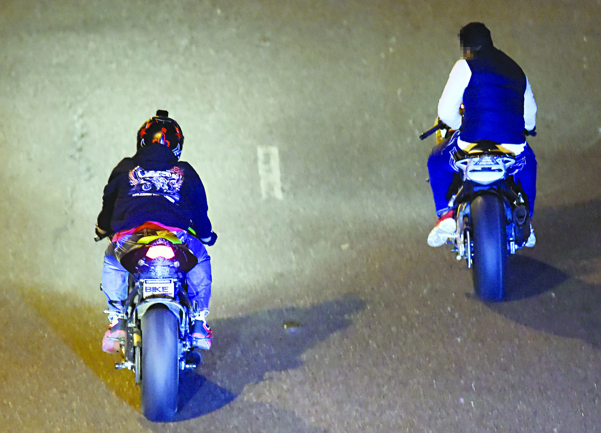 من دون لوحات 