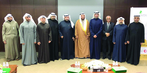 u0627u0644u0645u0639u062au0648u0642 u0645u062au0648u0633u0637u0627u064b u0639u062fu062fu0627u064b u0645u0646 u0645u0645u062bu0644u064a u0627u0644u062cu0647u0627u062a u0627u0644u0645u0643u0631u0645u0629 