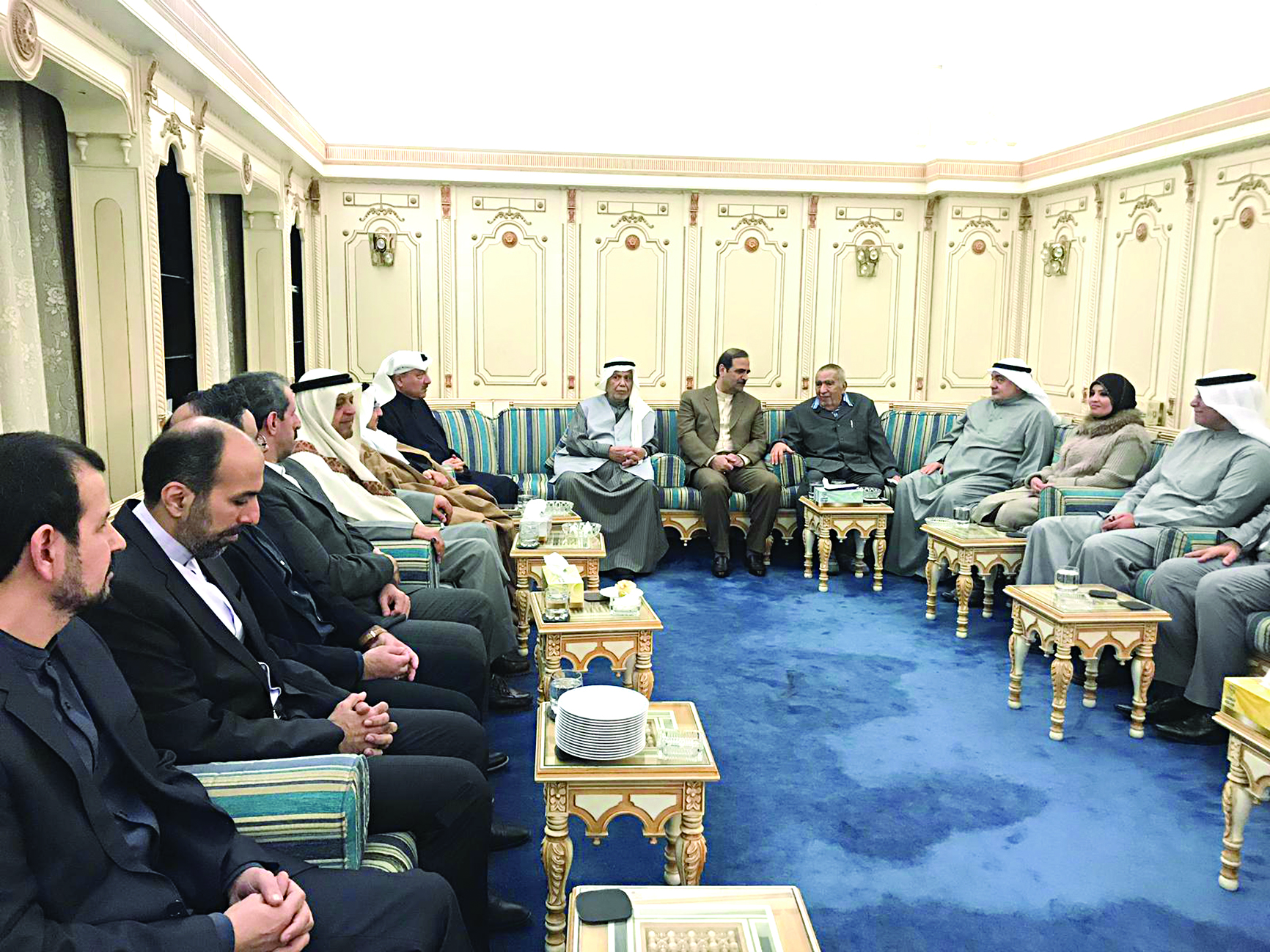 u0627u0644u0633u0641u064au0631 u0648u0623u0639u0636u0627u0621 u0631u0627u0628u0637u0629 u0627u0644u0635u062fu0627u0642u0629 u0648u0639u062fu062f u0645u0646 u0627u0644u0645u0634u0627u0631u0643u064au0646 u0641u064a u0627u0644u062du0641u0644