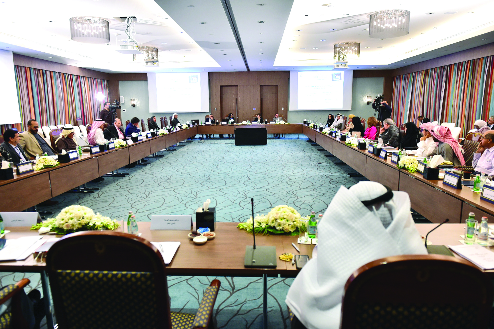 جانب من الندوة