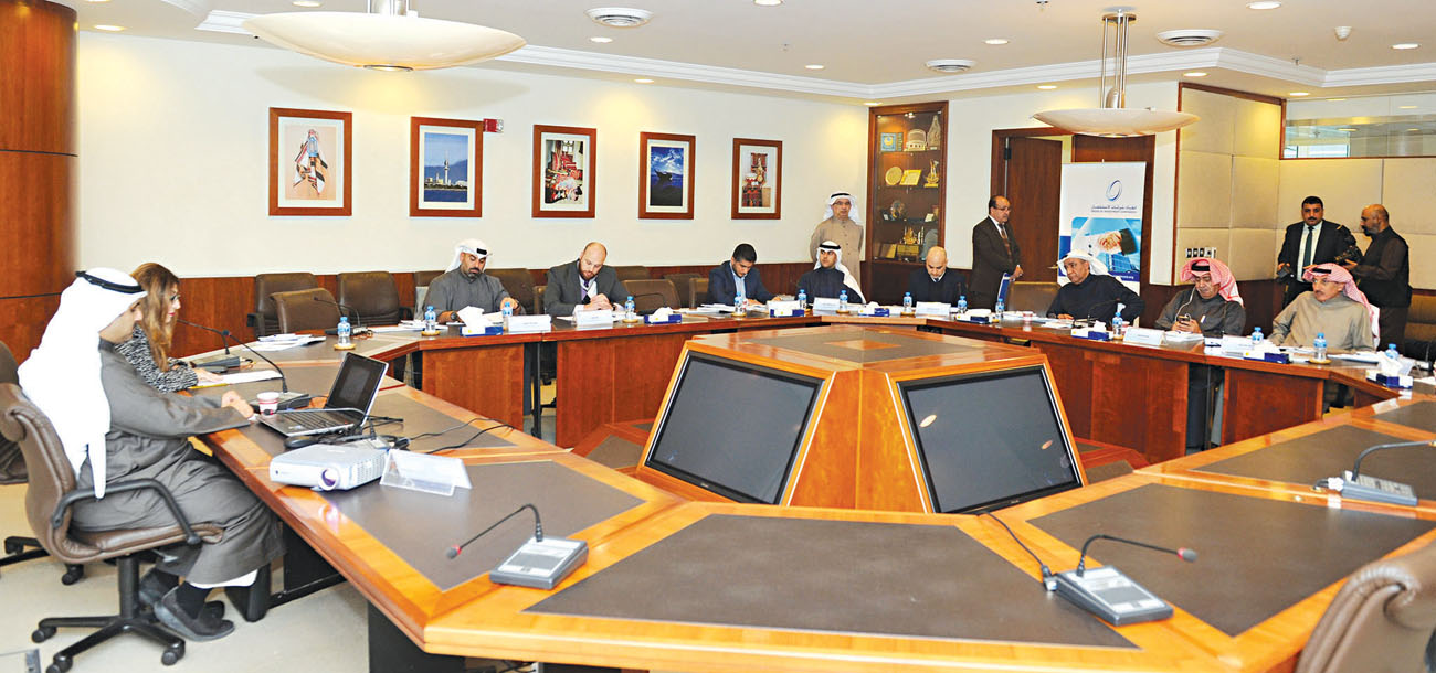 u062cu0627u0646u0628 u0645u0646 u0627u0644u0648u0631u0634u0629  t         (u062au0635u0648u064au0631 u0646u0627u064au0641 u0627u0644u0639u0642u0644u0629)