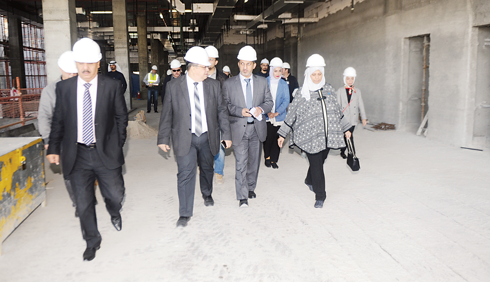 u0627u0644u0639u0648u0636 u0648u0627u0644u0648u0641u062f u0627u0644u0645u0631u0627u0641u0642 u0641u064a u062cu0648u0644u0629 u062fu0627u062eu0644 u0627u0644u0645u0634u0631u0648u0639t    (u062au0635u0648u064au0631 u0628u0633u0627u0645 u0632u064au062fu0627u0646)