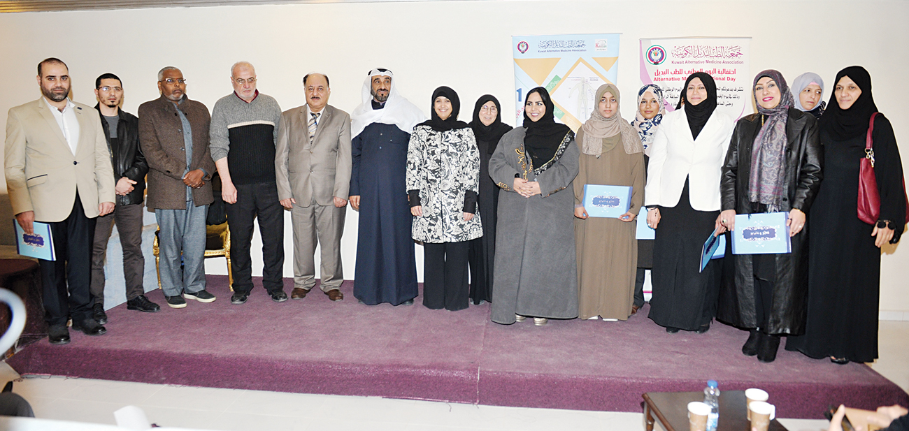 u0628u0639u0636 u0627u0644u062eu0631u064au062cu064au0646 u0645u0639 u0627u0644u0639u062au064au0628u064a u0648u0627u0644u0642u0635u0627u0631  t(u062au0635u0648u064au0631 u0633u0639u062f u0647u0646u062fu0627u0648u064a)