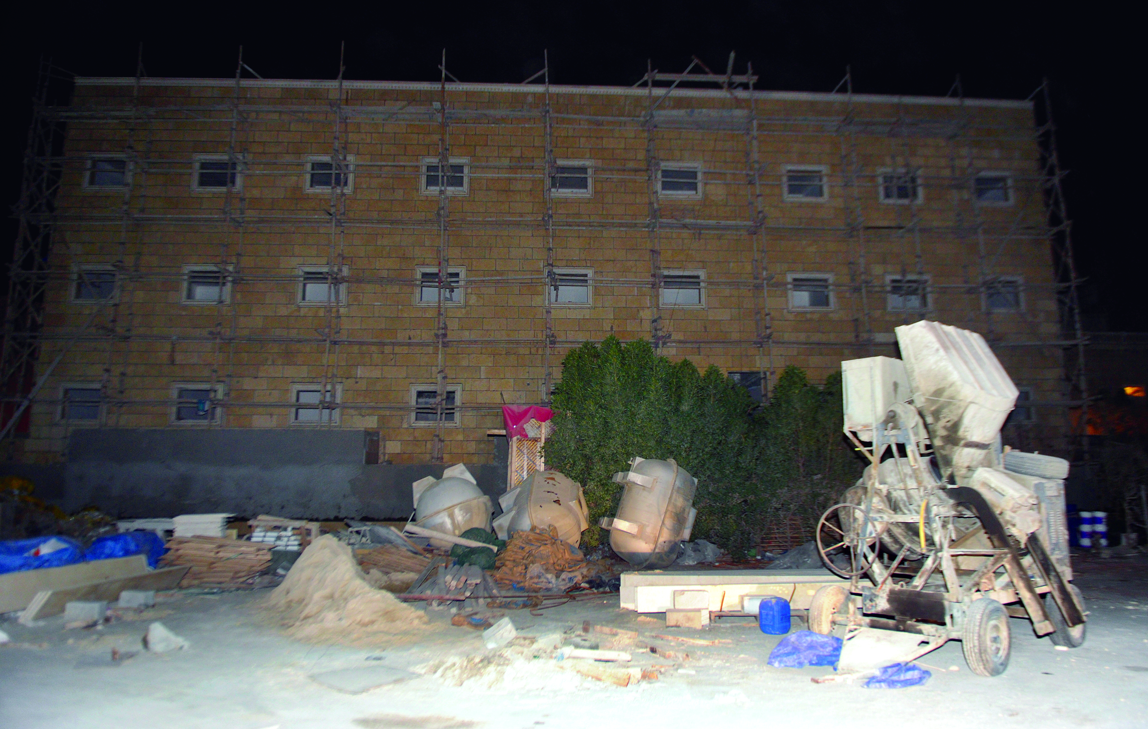 u0628u064au062a u062au0645 u062au0642u0633u064au0645u0647 u0644u064au062au062du0648u0644 u0625u0644u0649 u063au0631u0641 u0645u0624u062cu0631u0629 u0644u0644u0622u0633u064au0648u064au064au0646         t        (u062au0635u0648u064au0631 u0628u0633u0627u0645 u0632u064au062fu0627u0646)