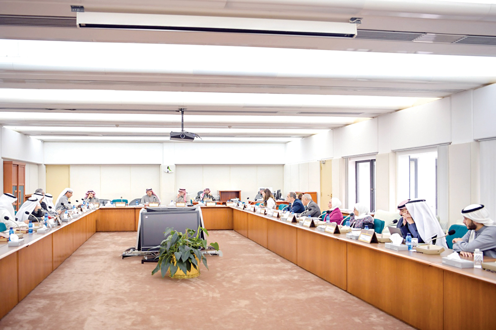 u0645u0646 u0627u062cu062au0645u0627u0639 u0627u0644u0644u062cu0646u0629 u0627u0644u0645u0627u0644u064au0629 u0623u0645u0633