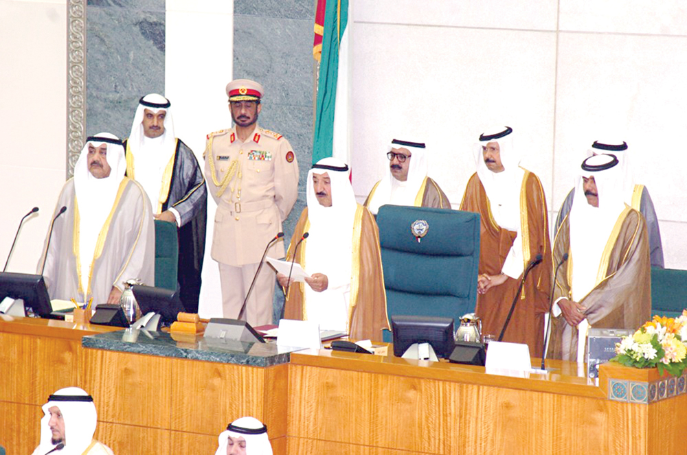  صاحب السمو يلقي كلمته بعد مبايعته في مجلس الأمة أميراً للبلاد 