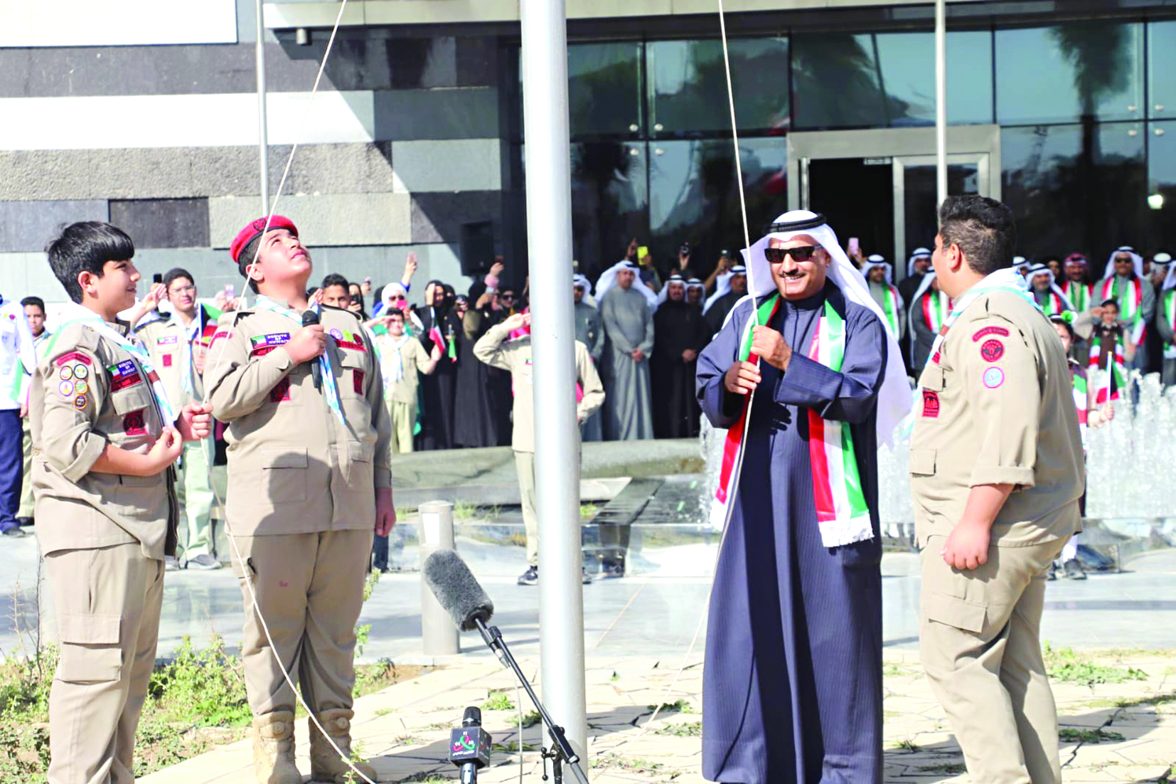 u0627u0644u062du0631u0628u064a u064au0631u0641u0639 u0627u0644u0639u0644u0645 u0641u064a u0645u0628u0646u0649 u0627u0644u0648u0632u0627u0631u0629