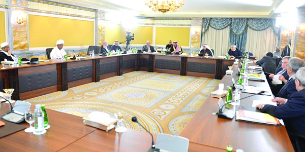 u062cu0627u0646u0628 u0645u0646 u0627u062cu062au0645u0627u0639 u0645u062cu0644u0633 u0627u0644u0639u0644u0627u0642u0627u062a u0627u0644u0639u0631u0628u064au0629 u0648u0627u0644u062fu0648u0644u064au0629 t(u062au0635u0648u064au0631 u0628u0633u0627u0645 u0632u064au062fu0627u0646)