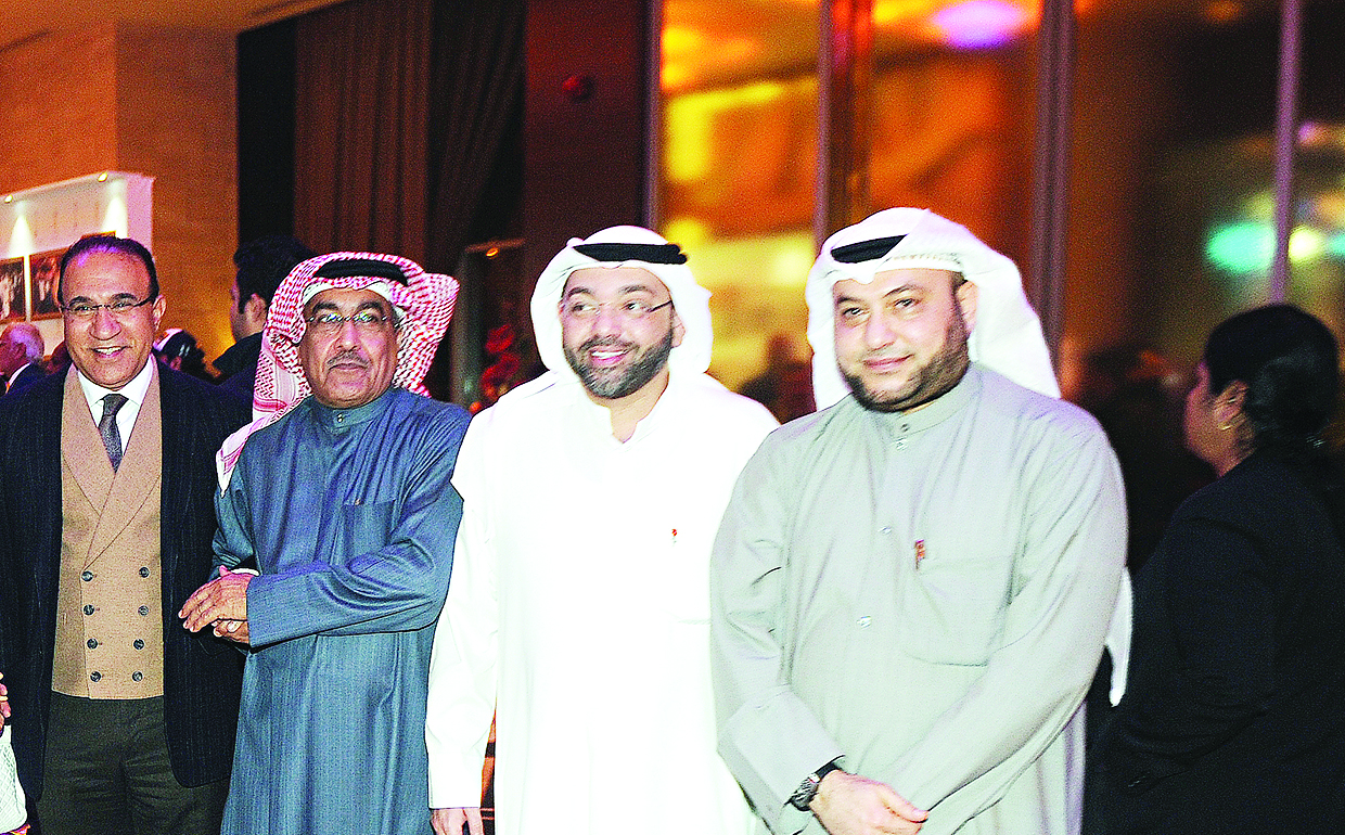 ماجد العلي ويوسف المرزوق وعدنان الراشد وفهد العثمان