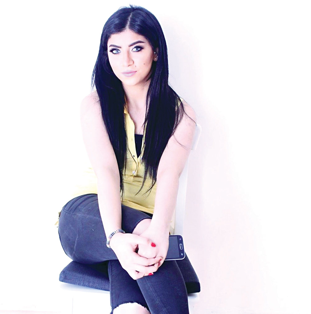 u0643u0627u0631u0648u0644u064au0646 u0639u0632u0645u064a