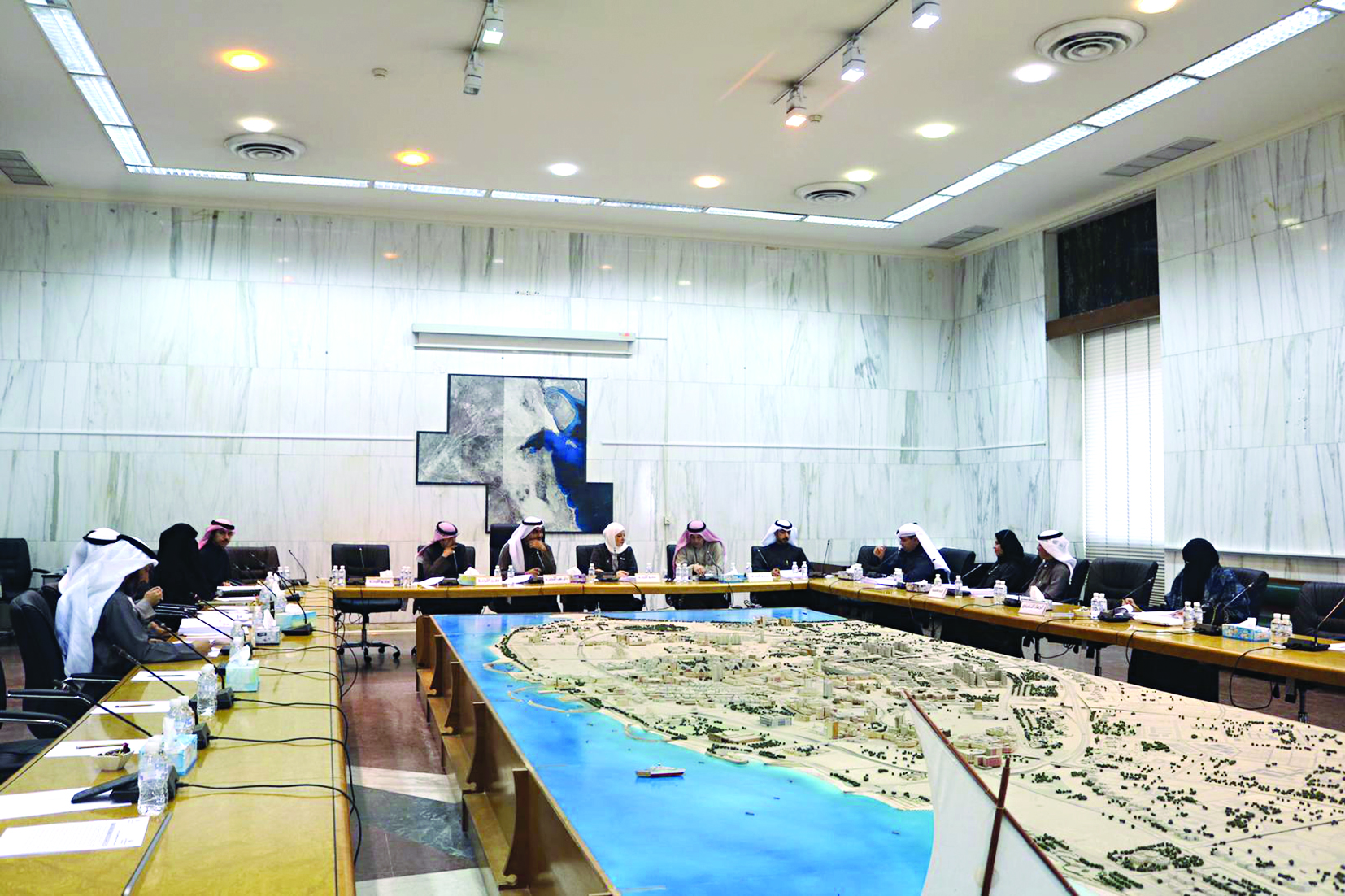 u062cu0627u0646u0628 u0645u0646 u0627u062cu062au0645u0627u0639 u0627u0644u0644u062cu0646u0629 u0627u0644u0641u0646u064au0629