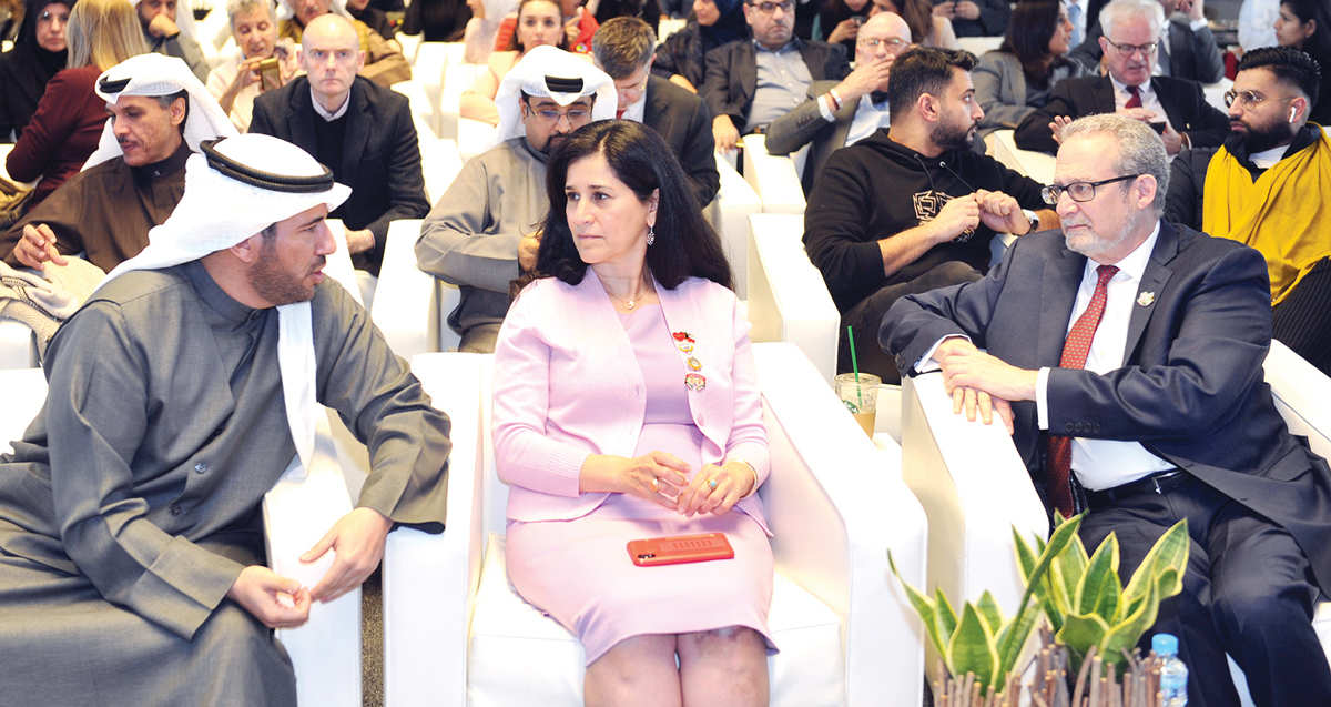 حديث بين سيلفرمان والصباح والأحمد 