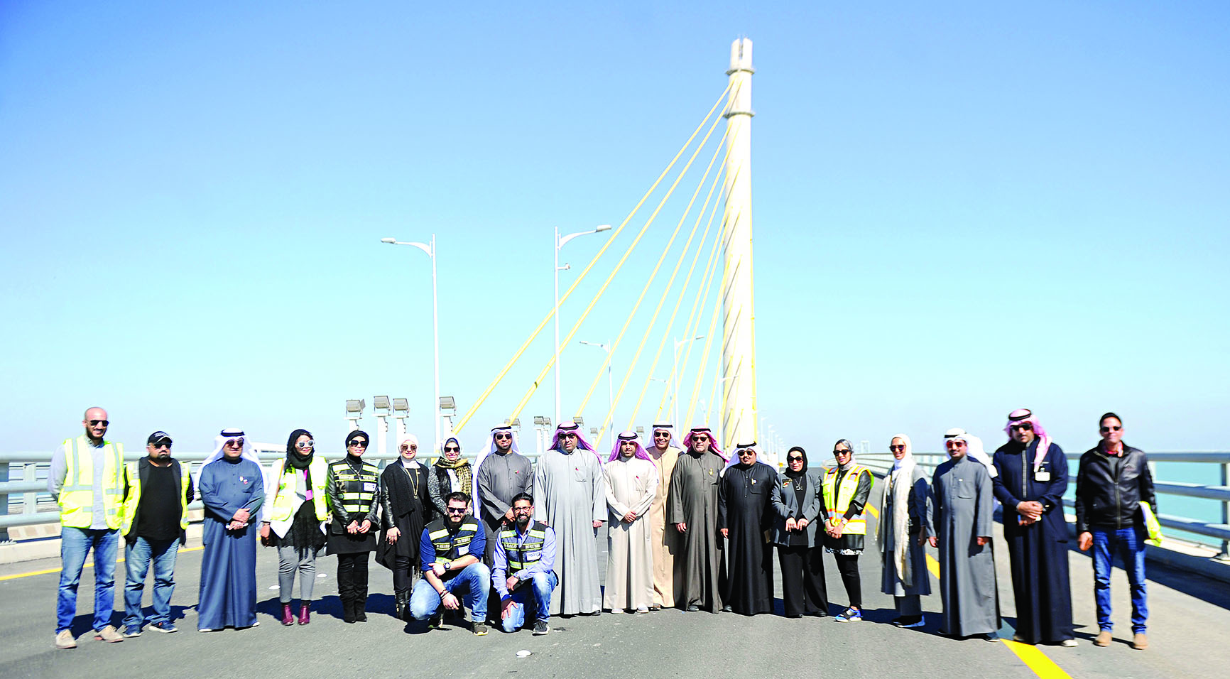 u0627u0644u0648u0641u062f u0639u0644u0649 u0627u0644u062cu0633u0631 u0644u062fu0649 u0632u064au0627u0631u062au0647 u0627u0644u062au0641u0642u062fu064au0629  t   (u062au0635u0648u064au0631 u0628u0633u0627u0645 u0632u064au062fu0627u0646)