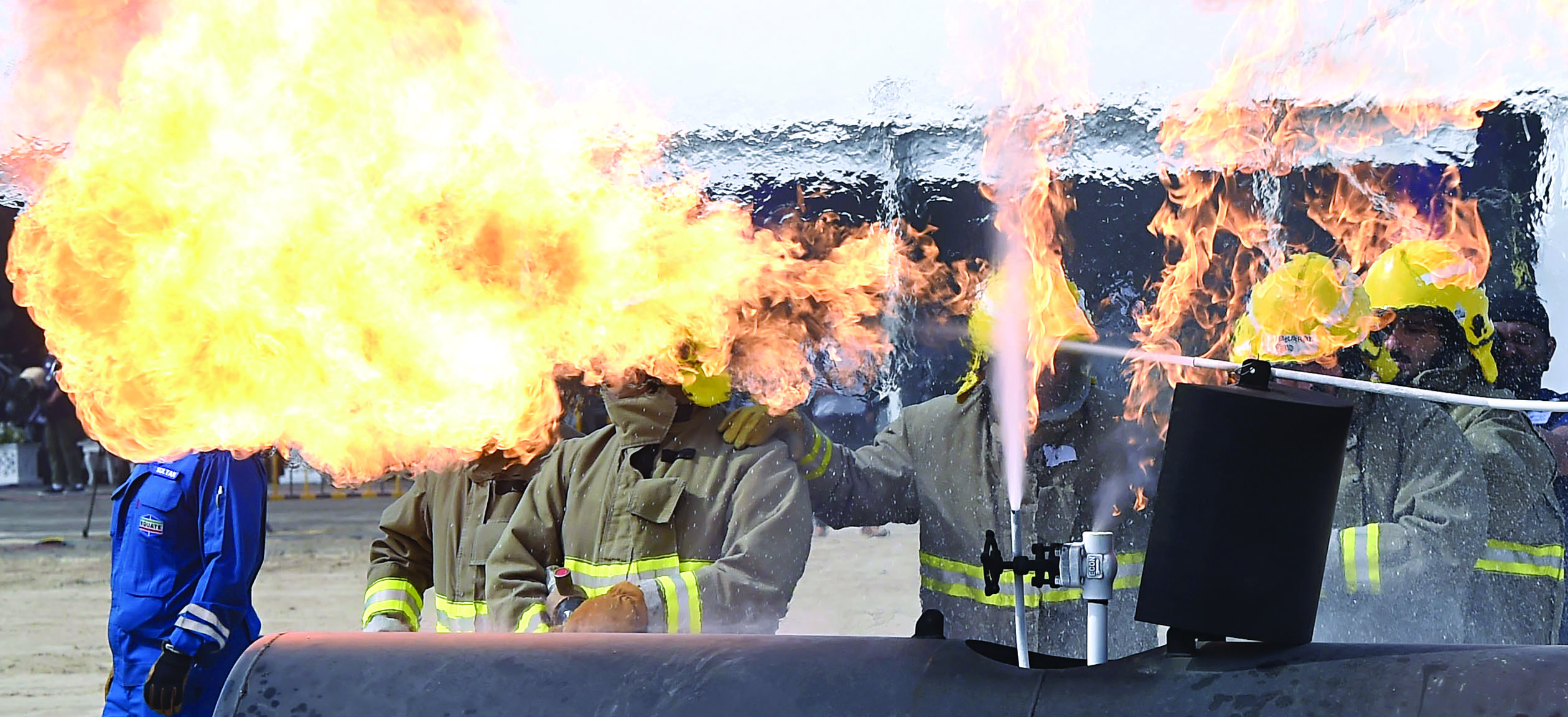 إطفاء بئر مشتعلة