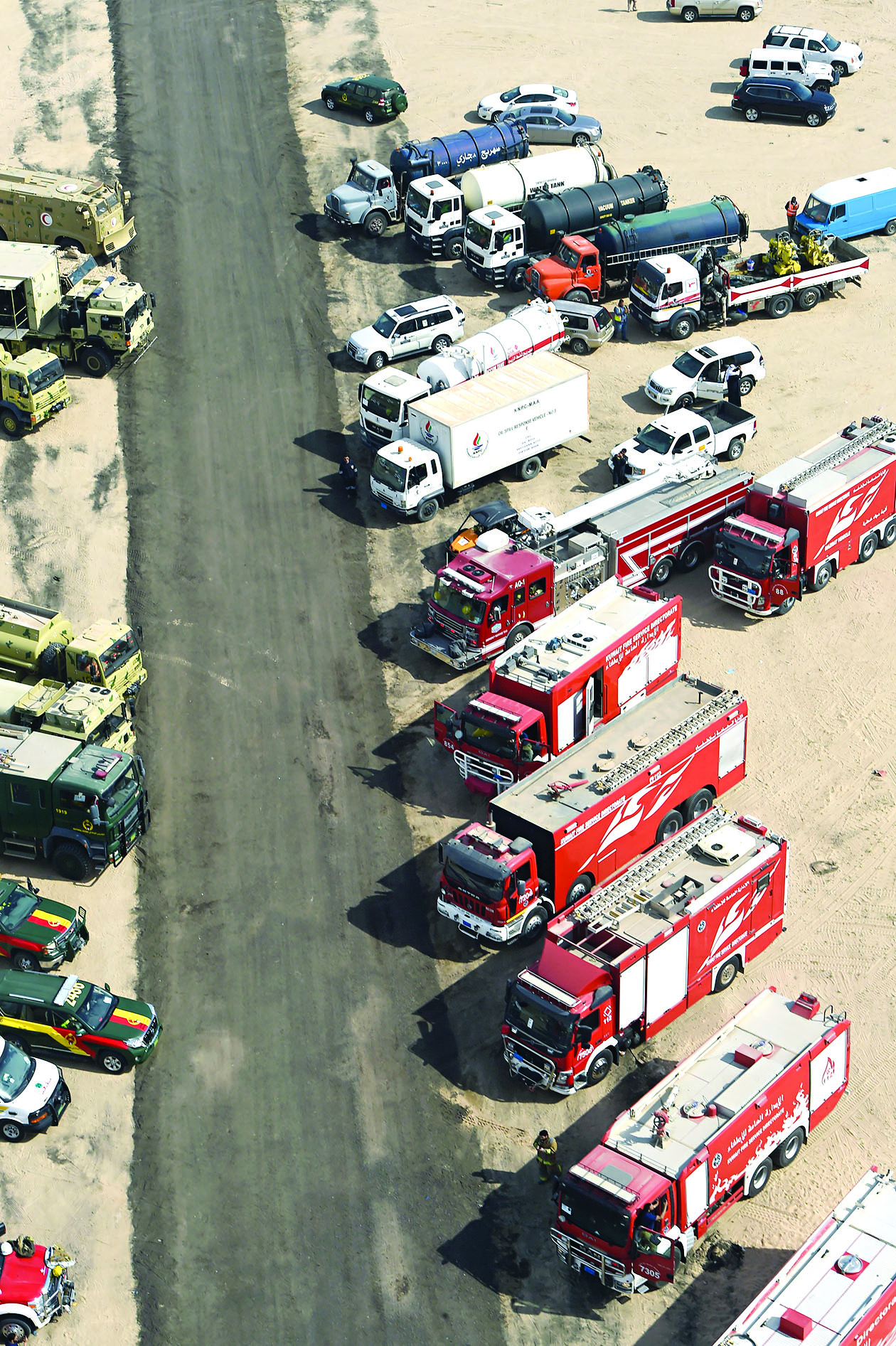 بعض الآليات المشاركة في التمرين 