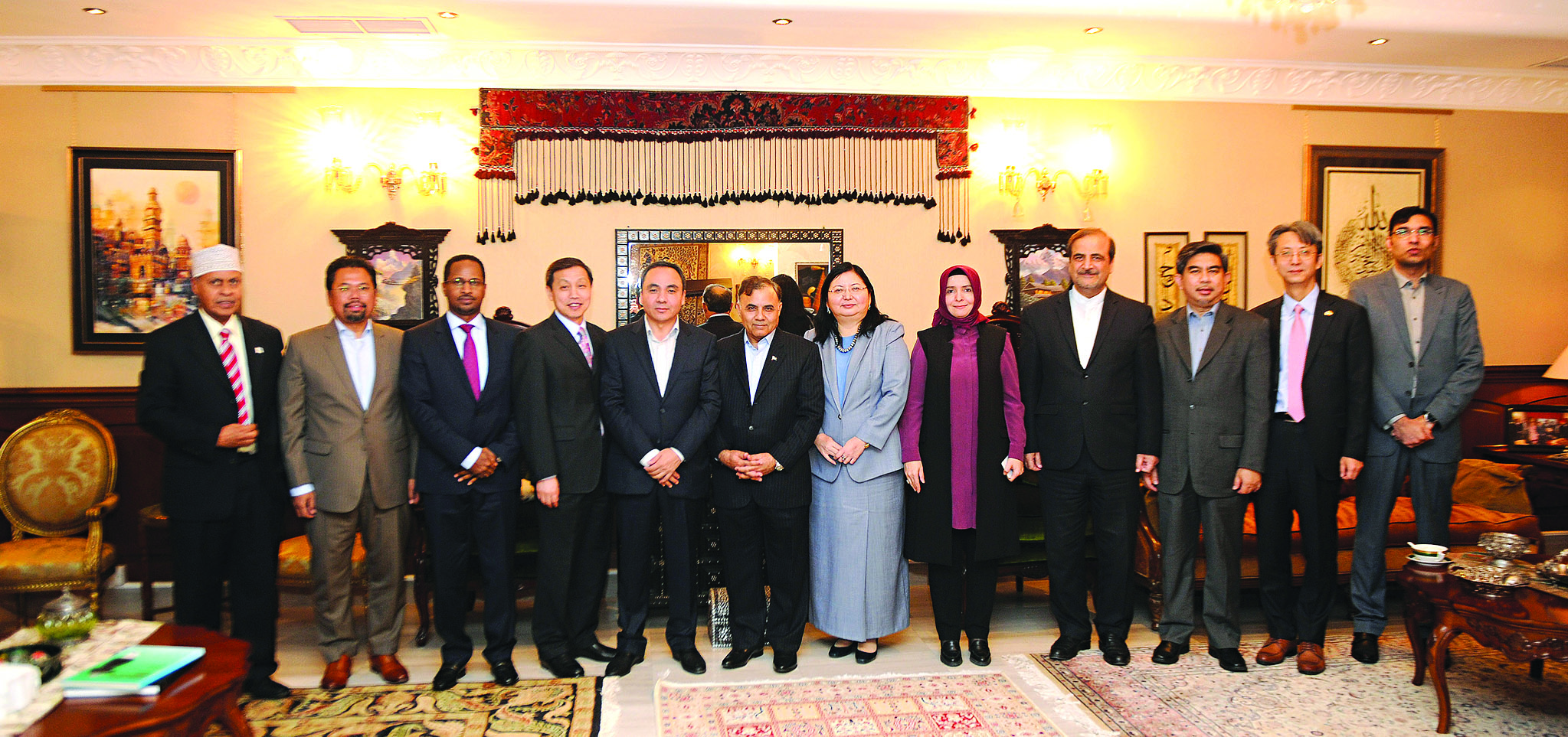 u0627u0644u0633u0641u0631u0627u0621 u0641u064a u062du0641u0644 u0648u062fu0627u0639 u0633u0641u064au0631 u0646u064au0628u0627u0644t (u062au0635u0648u064au0631 u0628u0633u0627u0645 u0632u064au062fu0627u0646)