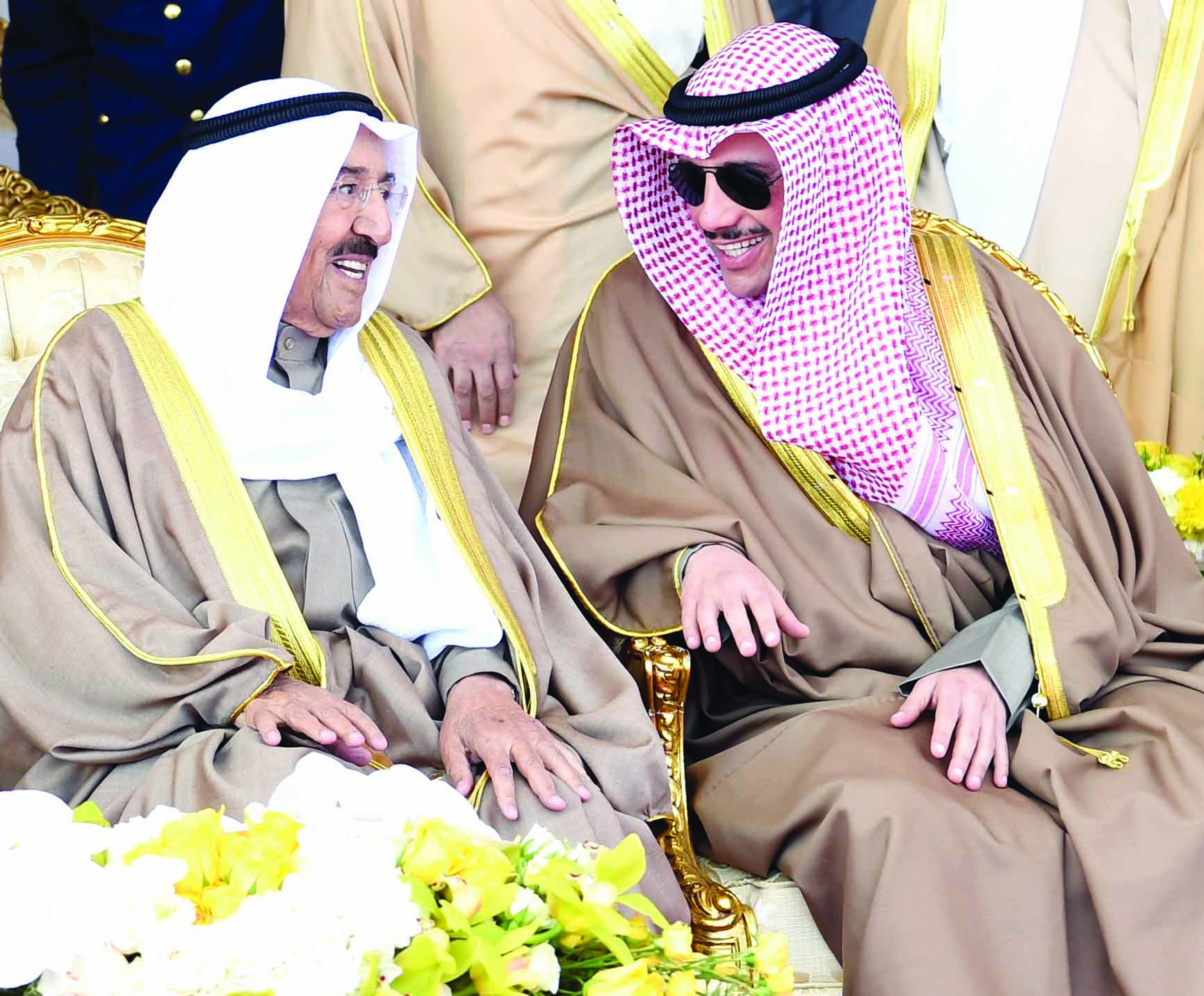 حديث بين سمو الامير والغانم