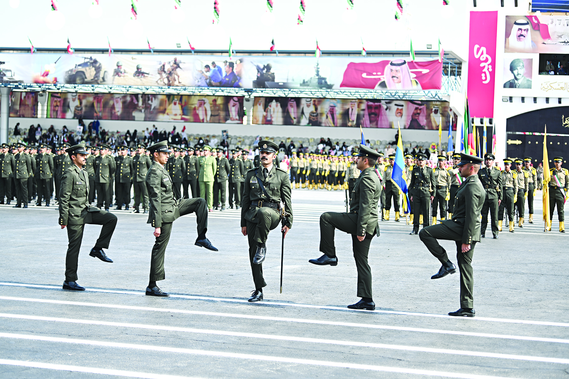 من مراسم عرض التخرج