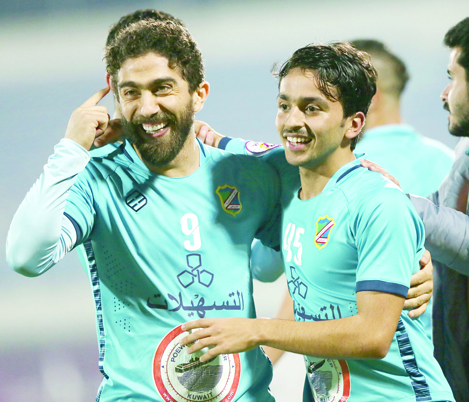 u0627u0644u0633u0627u0644u0645u064au0629 u064au0636u0639 u0622u0645u0627u0644u0627u064b u0643u0628u064au0631u0629 u0639u0644u0649 u0627u0644u0633u0648u0631u064a u0641u0631u0627u0633 u0627u0644u062eu0637u064au0628 u0644u0627u0633u062au0639u0627u062fu0629 u0627u0644u062au0648u0627u0632u0646           t           (u0627u0644u0623u0632u0631u0642 u062fu0648u062a u0643u0648u0645) 