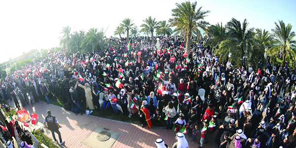 u062du0634u0648u062f u0645u0646 u0627u0644u0645u0648u0627u0637u0646u064au0646 u062eu0644u0627u0644 u0627u0644u0627u0639u062au0635u0627u0645 t(u062au0635u0648u064au0631 u0623u0633u0639u062f u0639u0628u062fu0627u0644u0644u0647)