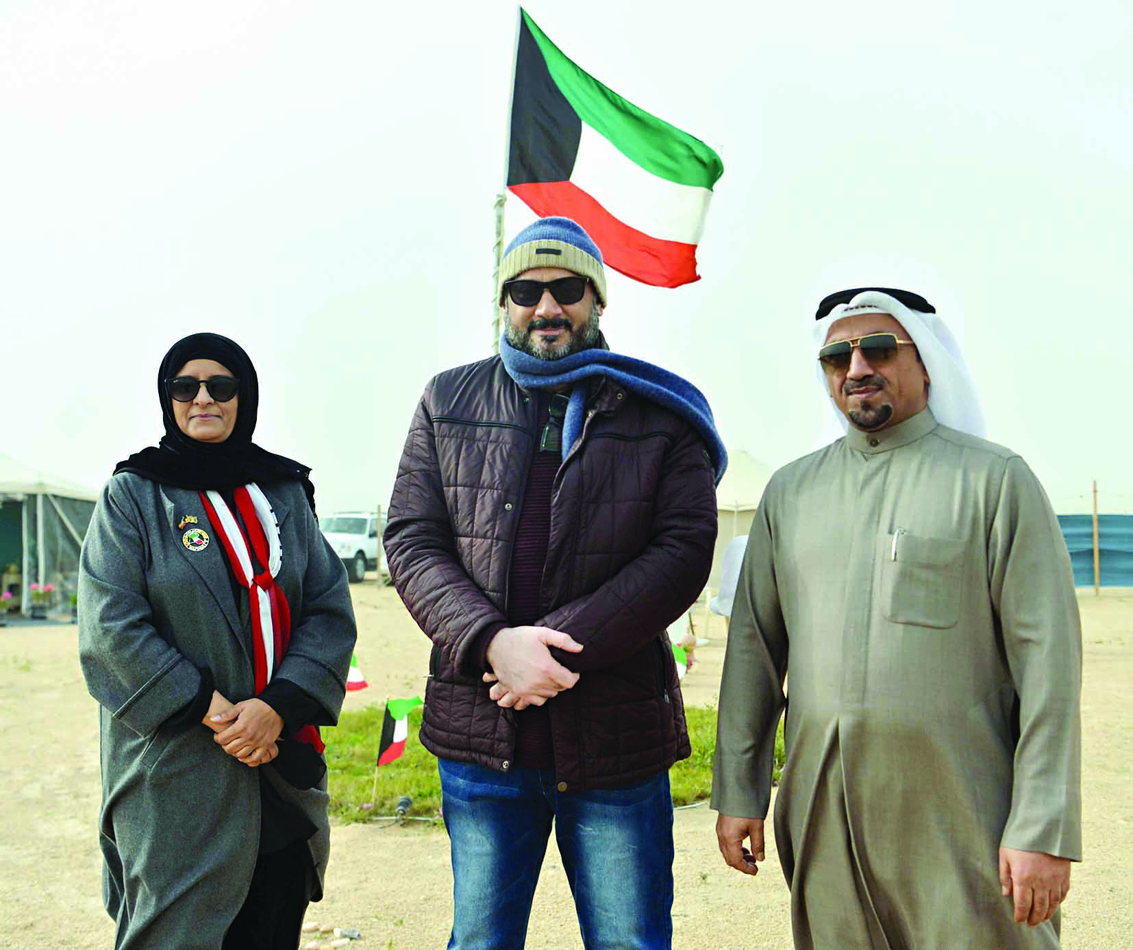 الزميل ناصر الفرحان يتوسط الحميدي والعنزي