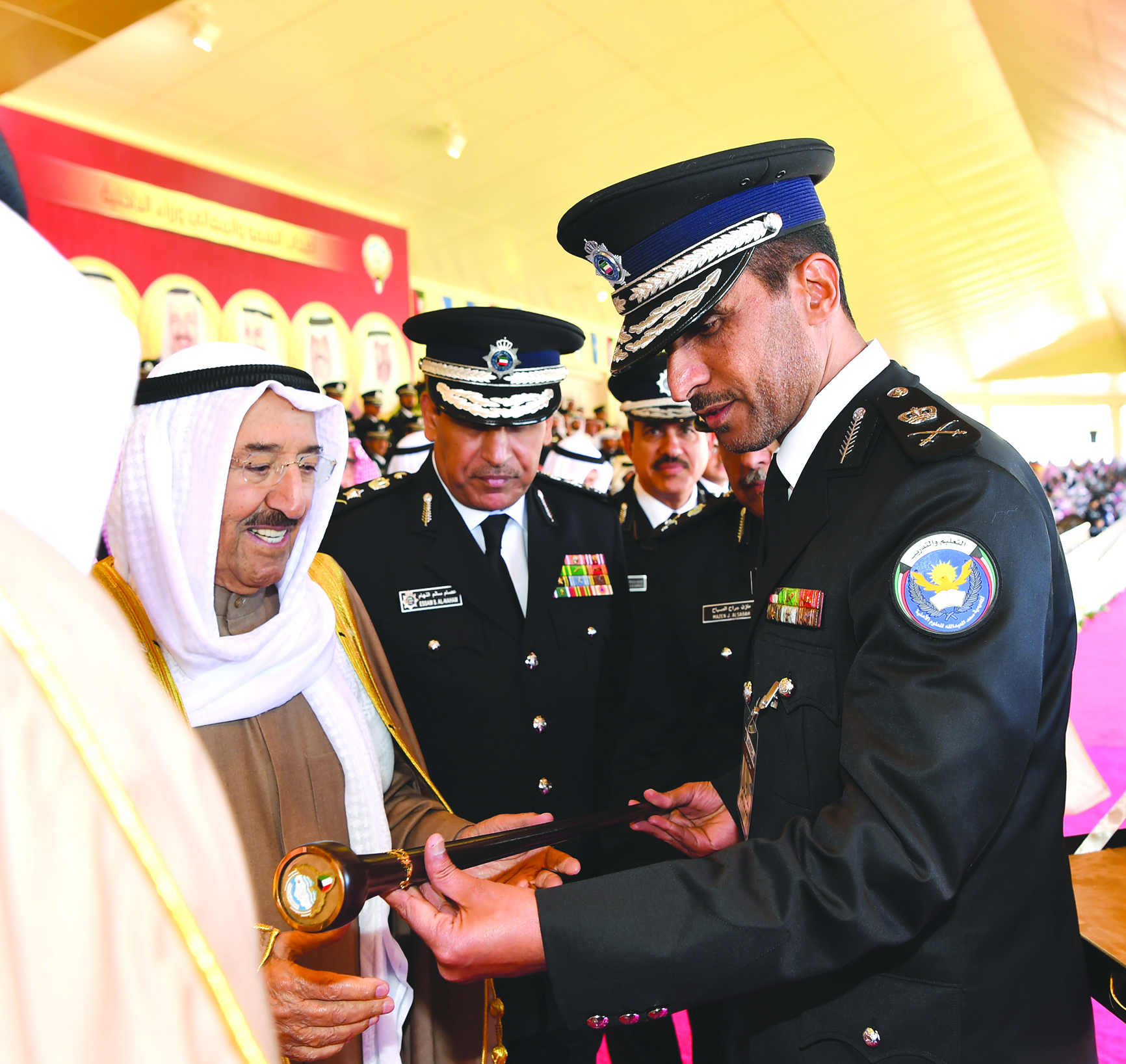 هدية لسمو الأمير من اللواء بورسلي