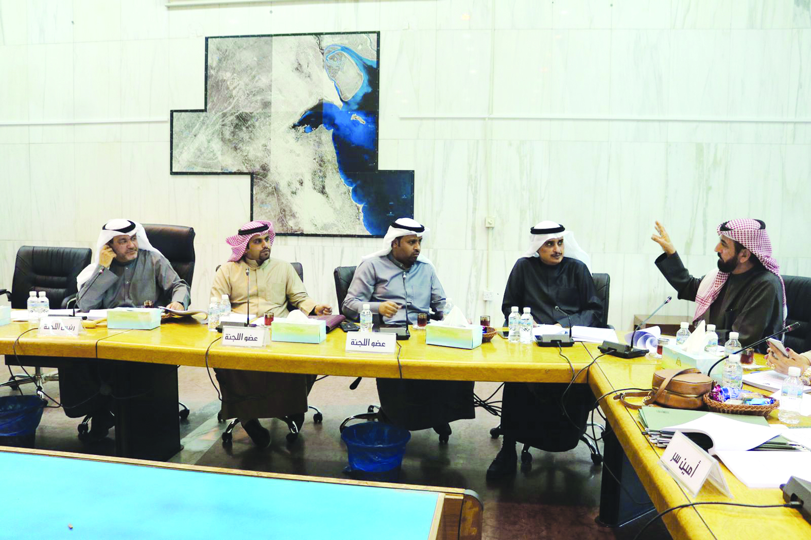 u062cu0627u0646u0628 u0645u0646 u0627u062cu062au0645u0627u0639 u0644u062cu0646u0629 u0627u0644u0639u0627u0635u0645u0629