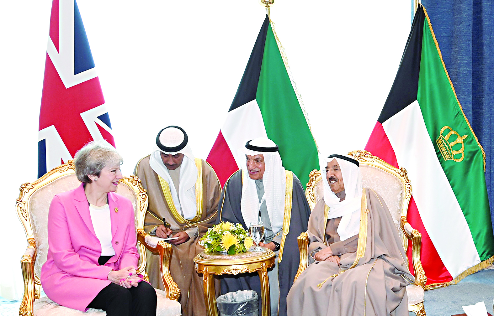 صاحب السمو مستقبلا رئيسة وزراء المملكة المتحدة