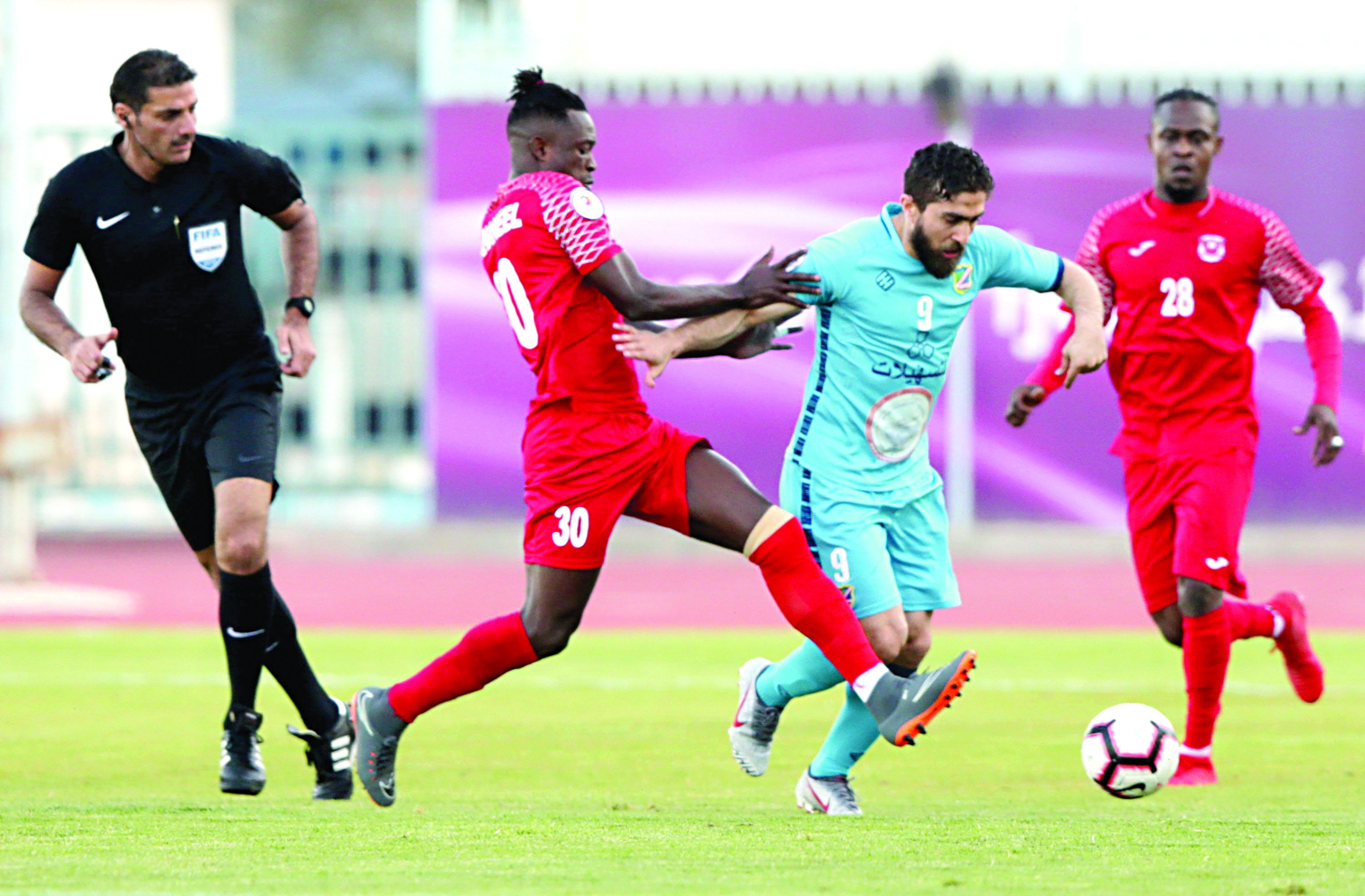 u0641u0631u0627u0633 u0627u0644u062eu0637u064au0628 u0645u062du0627u0648u0644u0627u064b u062au062cu0627u0648u0632 u00abu0643u0645u0651u0627u0634u0629 u0627u0644u0641u062du064au062du064au0644u00bbt(u0627u0644u0623u0632u0631u0642 u062fu0648u062a u0643u0648u0645)