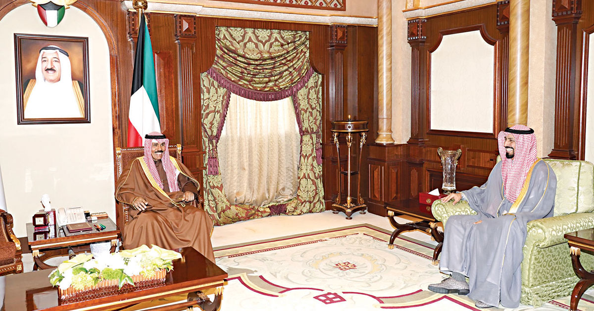 ولي العهد مستقبلاً السفير علي خالد الجابر 