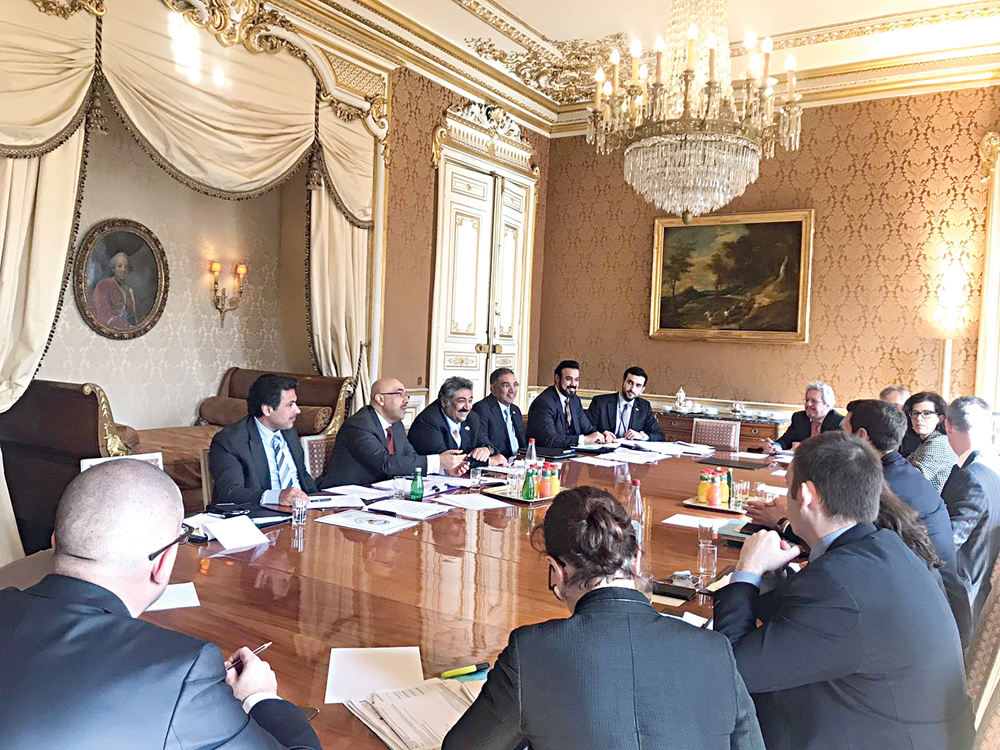 u062cu0627u0646u0628 u0645u0646 u0627u0644u0627u062cu062au0645u0627u0639 u0627u0644u062bu0627u0646u064a u0644u0644u062du0648u0627u0631 u0627u0644u0627u0633u062au0631u0627u062au064au062cu064a u0628u064au0646 u0627u0644u0643u0648u064au062a u0648u0641u0631u0646u0633u0627 