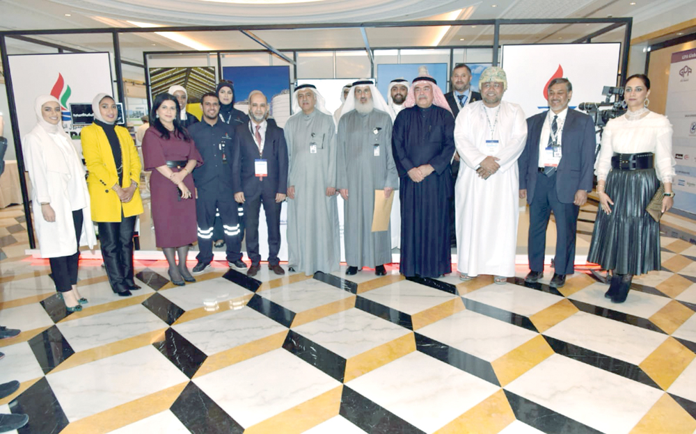 u0647u0627u0634u0645 u0648u0627u0644u0628u062fu0631 u0645u0639 u0645u0633u0624u0648u0644u064a u00abu0627u0644u0628u062au0631u0648u0644 u0627u0644u0648u0637u0646u064au0629u00bb u062eu0644u0627u0644 u0627u0644u0645u0624u062au0645u0631