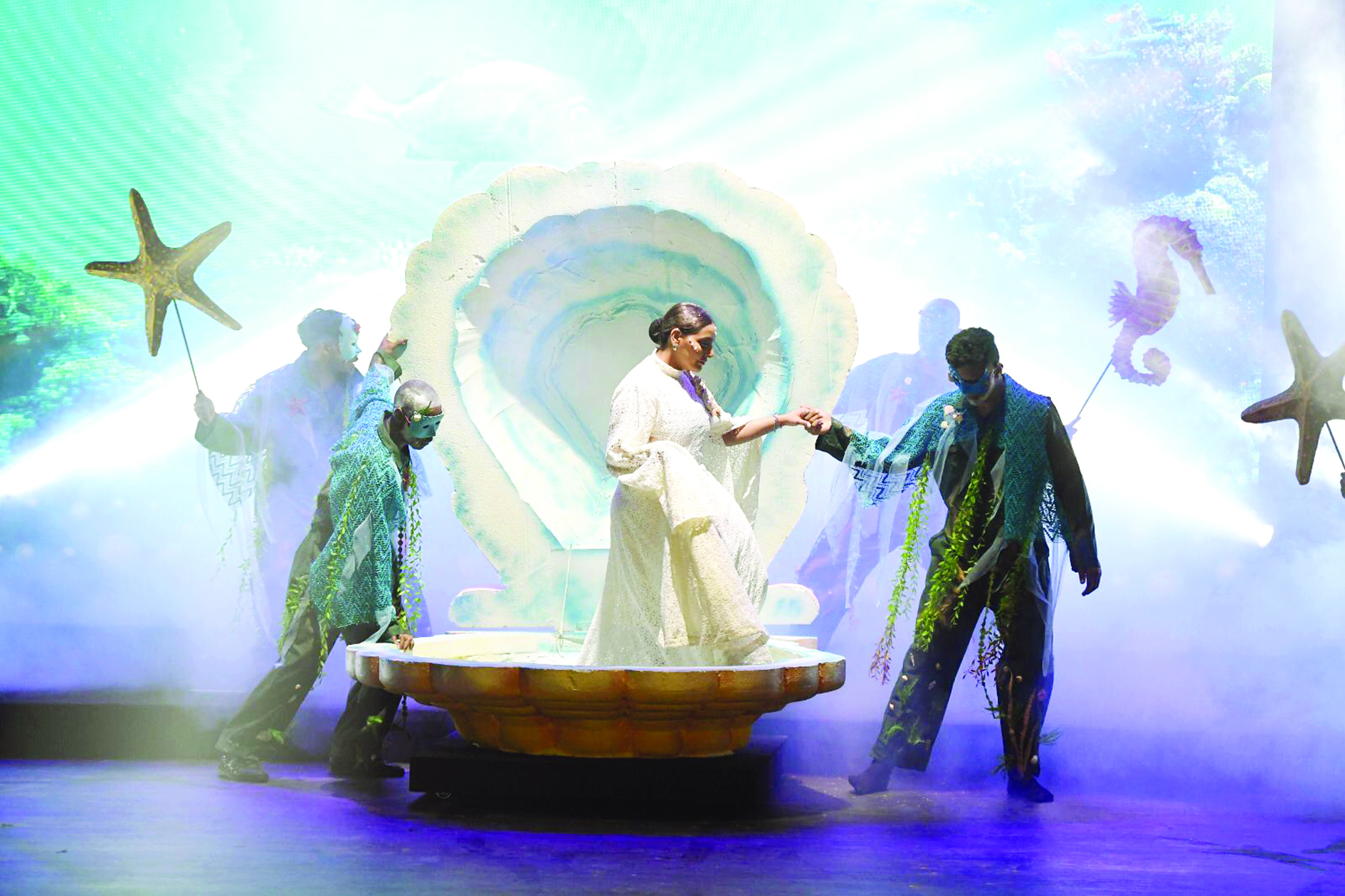 u0641u0627u0637u0645u0629 u0627u0644u0635u0641u064a u0641u064a u00abu0627u0644u0644u0648u062du0629 u0627u0644u0633u062du0631u064au0629u00bb