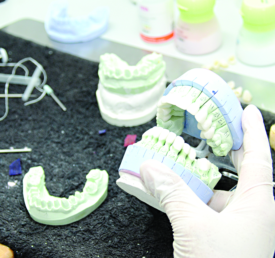 تقنيات للتعويضات السنية