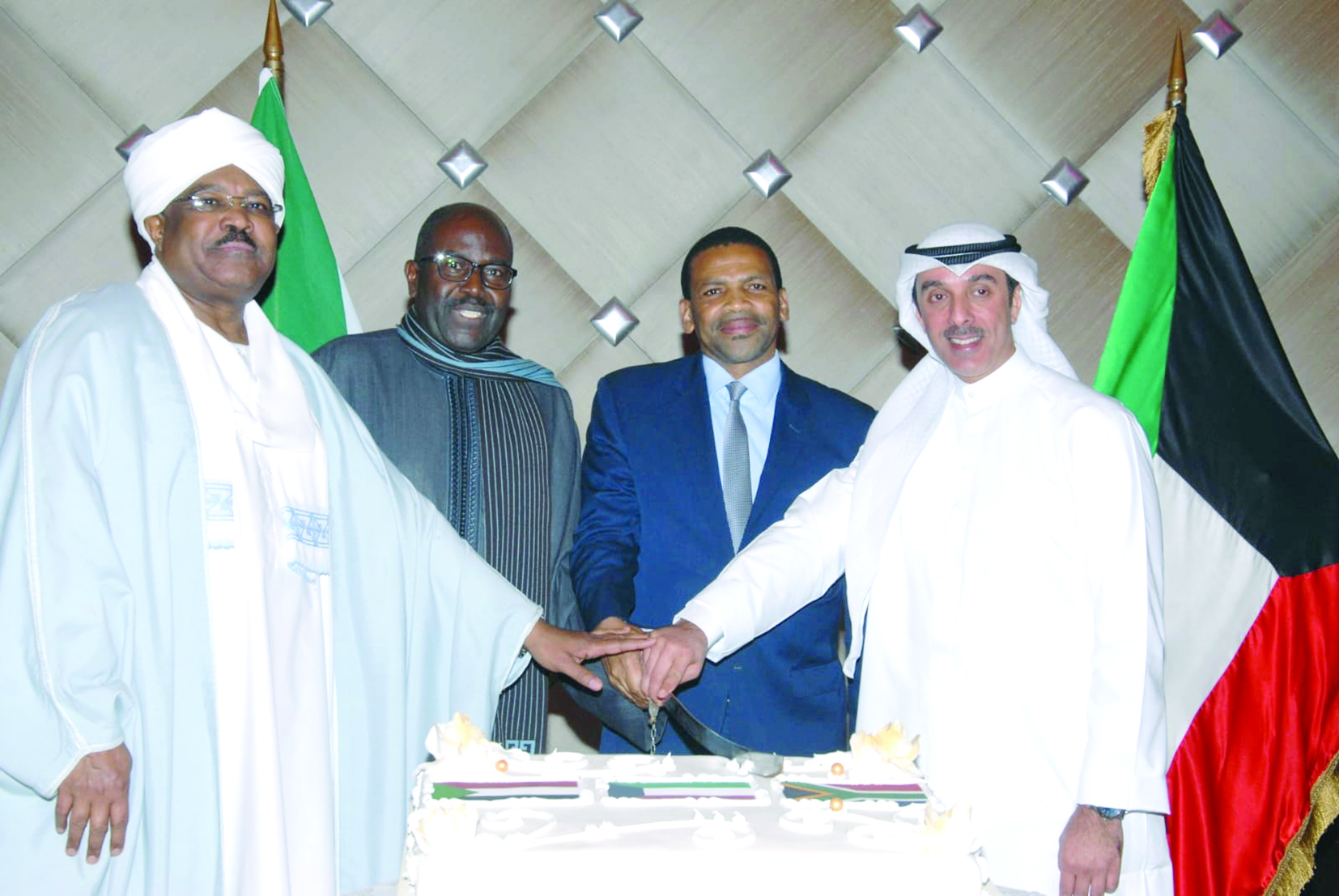 u0627u0644u0645u0634u0639u0627u0646 u0645u0634u0627u0631u0643u0627u064b u0627u0644u0633u0641u0631u0627u0621 u0627u0644u062bu0644u0627u062bu0629 u0642u0635 u0642u0627u0644u0628 u0627u0644u062du0644u0648u0649