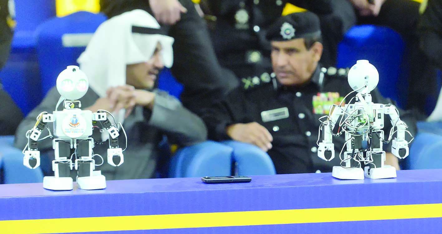 جهازا روبوت أمام النهام والخرافي