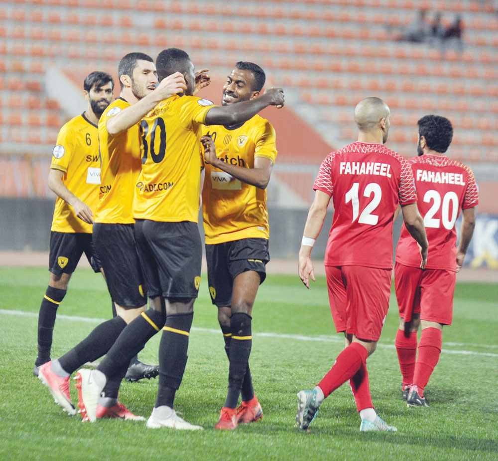 u0644u0627u0639u0628u0648 u0627u0644u0642u0627u062fu0633u064au0629 u064au062du062au0641u0644u0648u0646 u0628u0627u0644u0647u062fu0641 u0627u0644u0623u0648u0644 u0641u064a u0645u0631u0645u0649 u0627u0644u0641u062du064au062du064au0644    t         (u062au0635u0648u064au0631 u0633u0639u062f u0647u0646u062fu0627u0648u064a) 